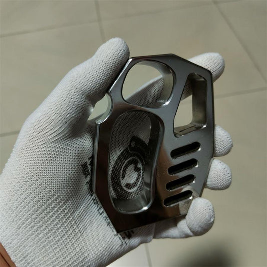 Thickened Titanium Alloy Knuckle Duster Window Breaking Tool