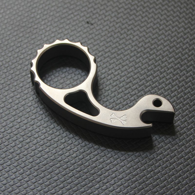 Titanium Snail Knuckle Duster Multi-function Bottle Opening EDC Tool