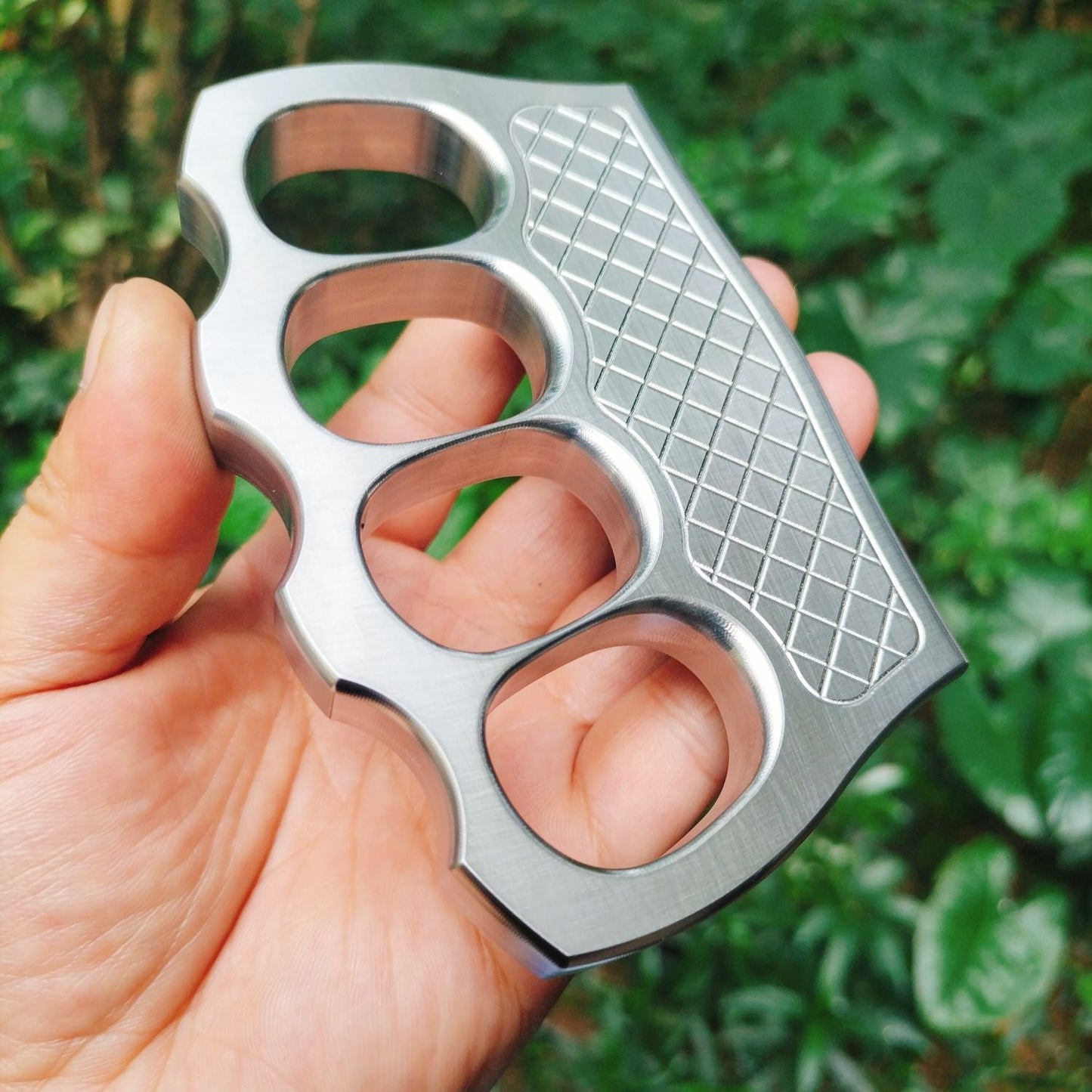 Big finger hole steel knuckle duster 10