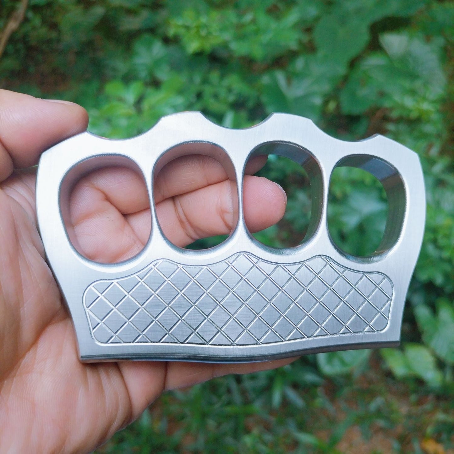 Big finger hole steel knuckle duster 7