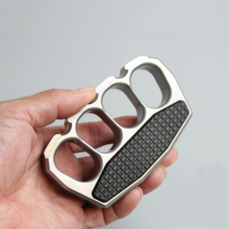 Magnetic Clip Thickened Steel Knuckle Duster