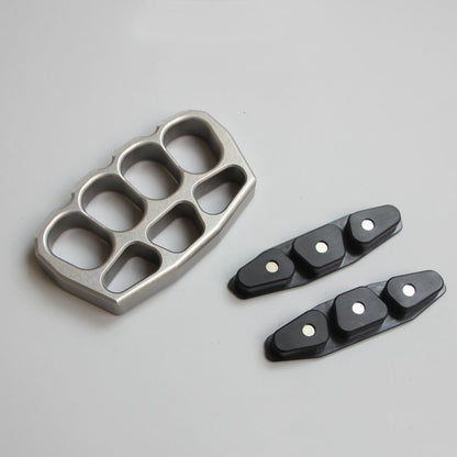 Magnetic Clip Thickened Steel Knuckle Duster