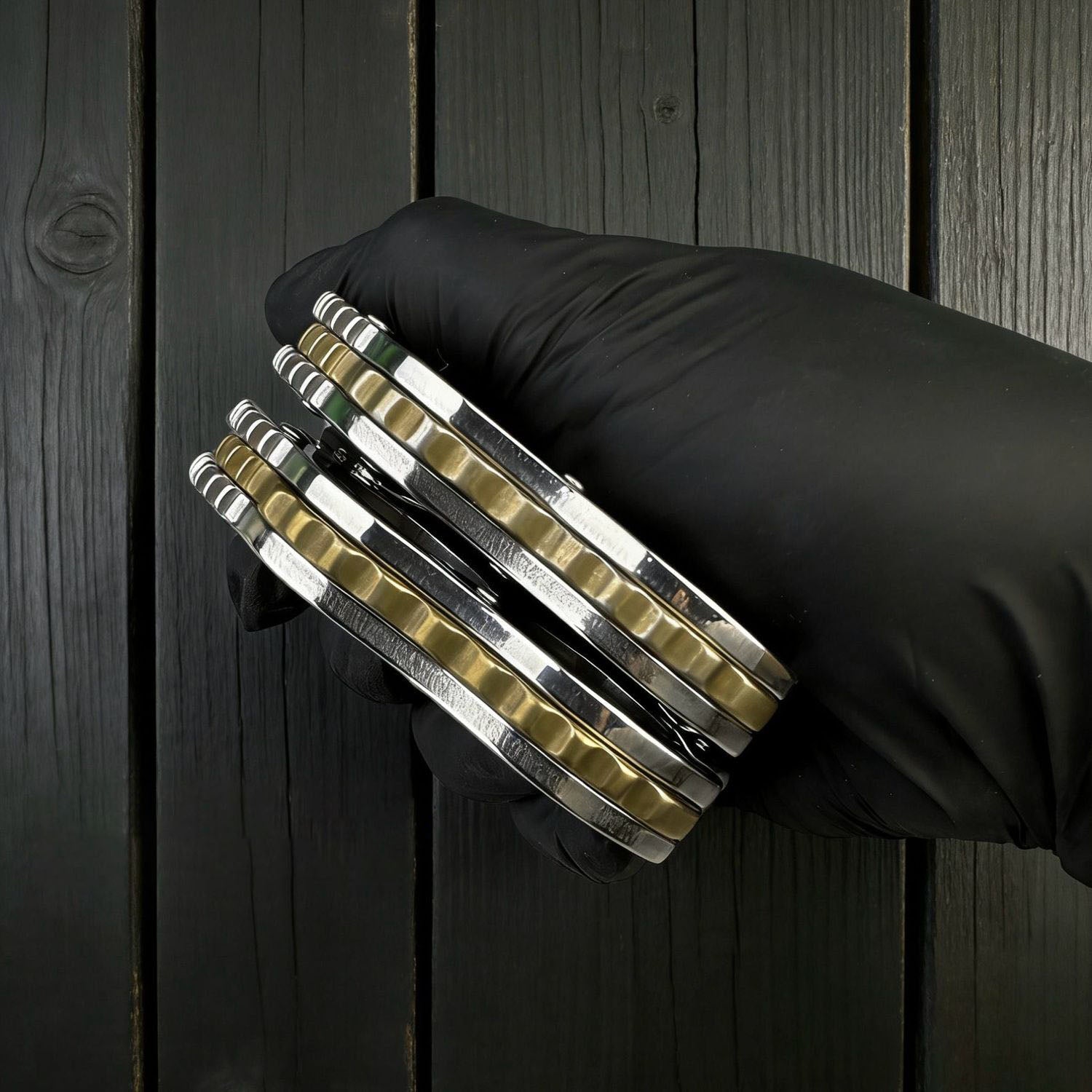 Mini shark knuckle knife 4