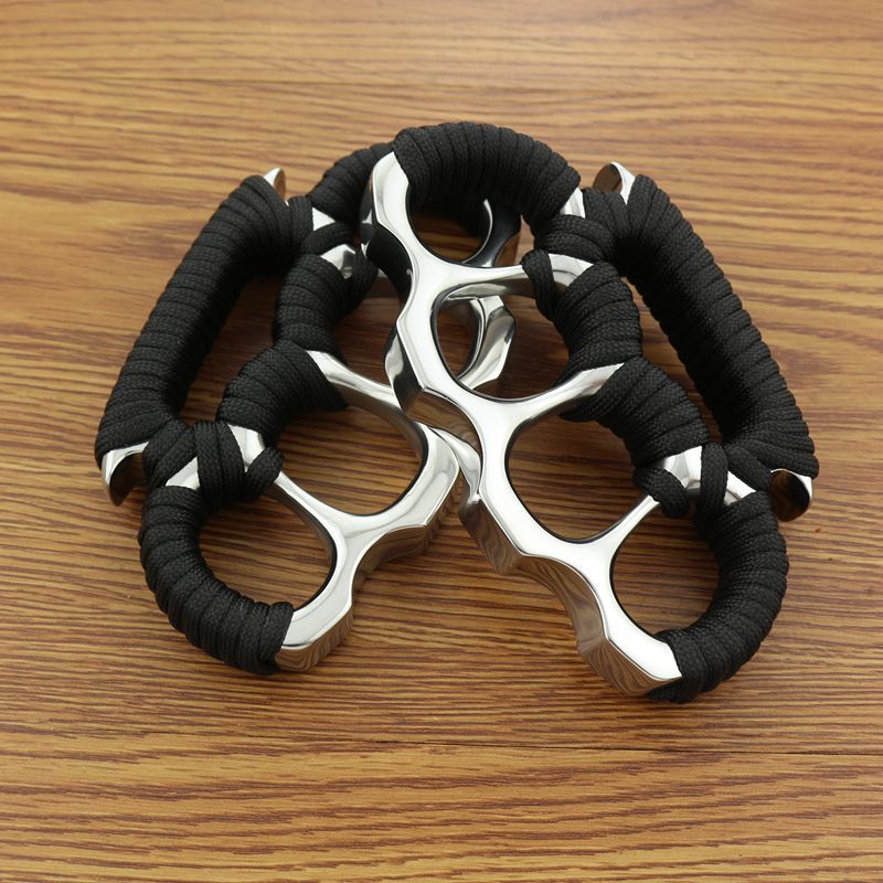 With rope mirror steel knuckle dusters