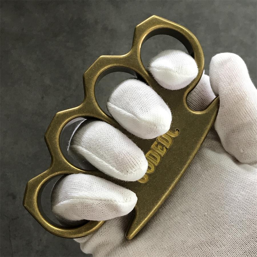 Old Color Style Classic Brass Knuckles Duster