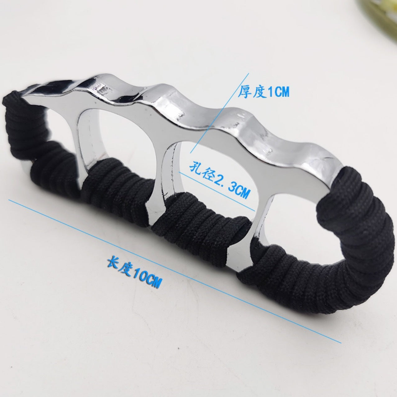 silver Pea alloy knuckle duster 1