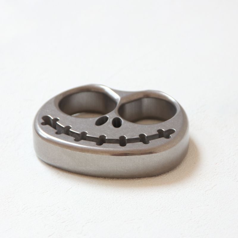 Creative Pumpkin Titanium Knuckle Dusdter