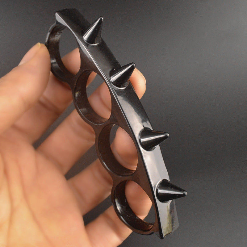 bblack Sharp brass knuckle dusters