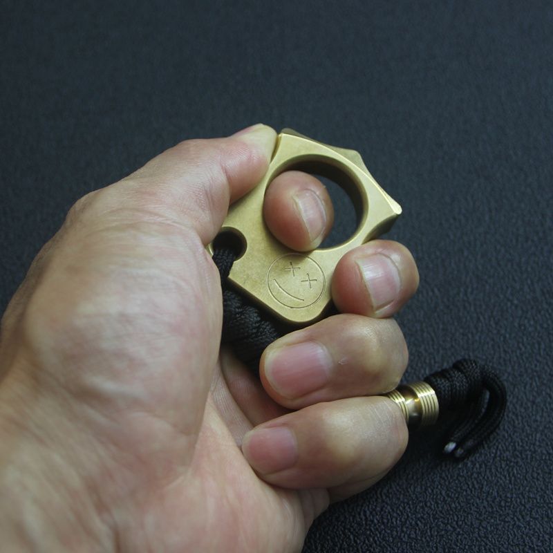 One Finger Brass Knuckle Duster Portable Window Breaker Tool