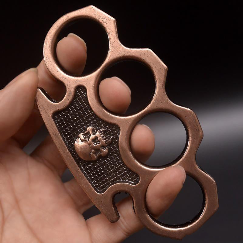 Messing Knuckle Duster Schädel Boxen Vier Finger Schnalle Verteidigung Fenster Brecher Outdoor EDC Werkzeug