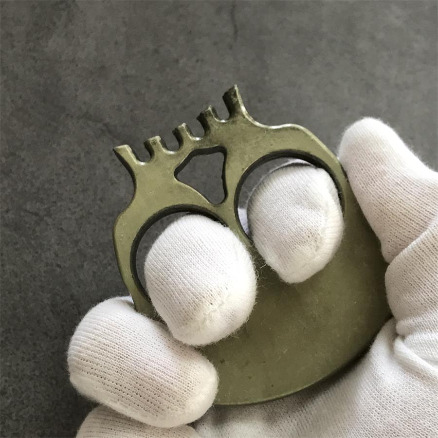 Skull Knuckle Dusters EDC Decoration