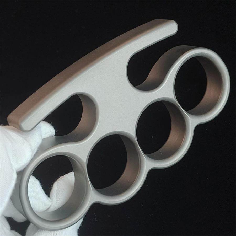 Solid classic TC21 titanium knuckle duster side