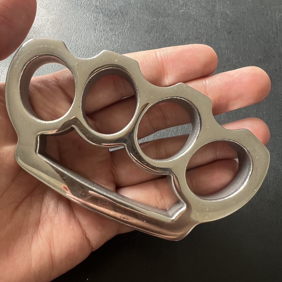 Steel Knuckle Duster Window Breaker Boxing Combat Gear