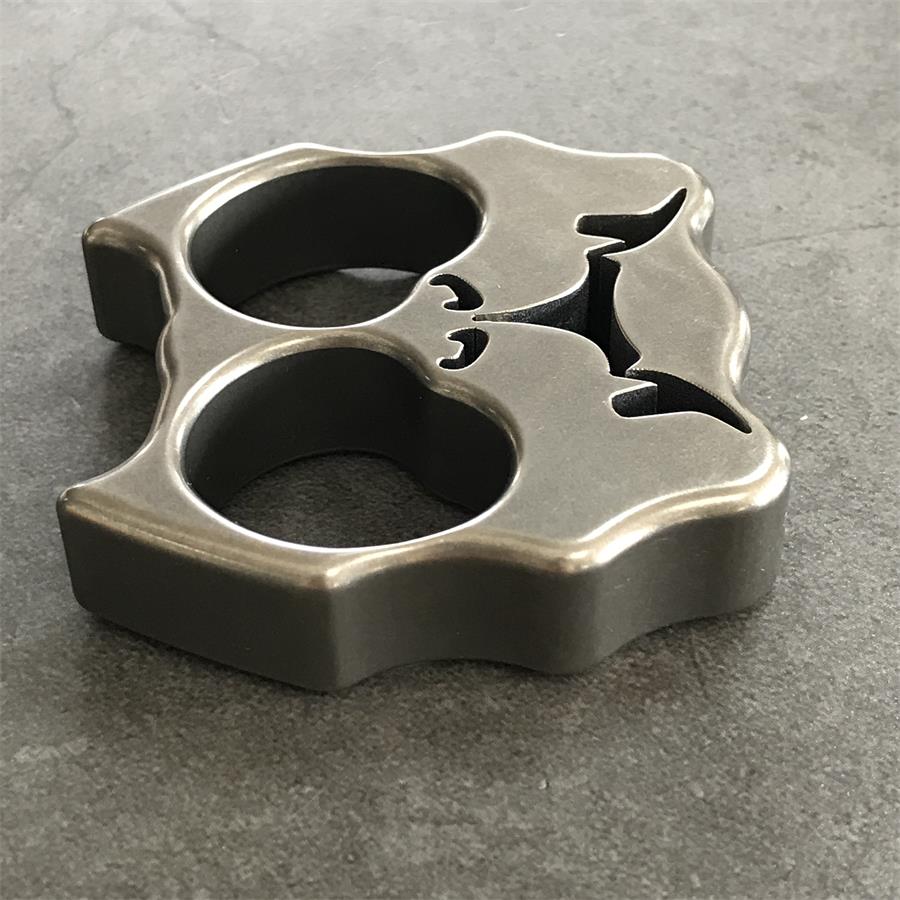 GODEDC TC21 Titanium Alloy Creative Knuckle Duster