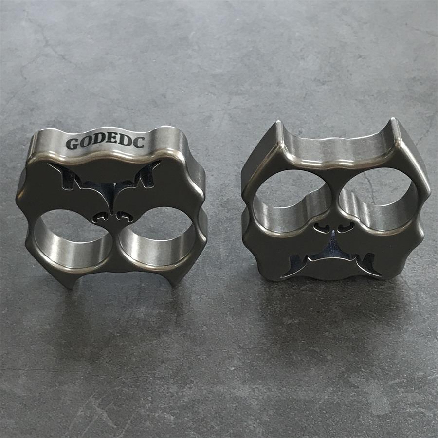 GODEDC TC21 Titanium Alloy Creative Knuckle Duster