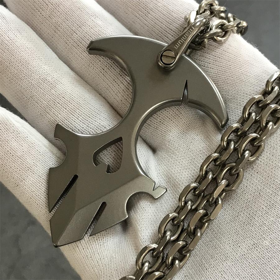 TC21 Titanium Knuckle Duster Self-Defense Doomsday Shield Self-defense Pendant