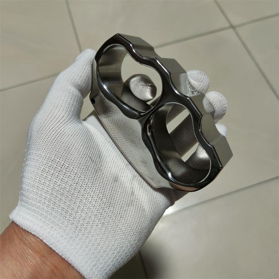 Thickened Titanium Knuckle Duster Window Breaking Protective Gear