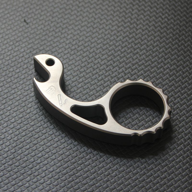 Titanium Snail Knuckle Duster Multi-function Bottle Opening EDC Tool