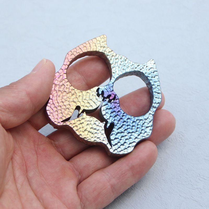 Mini Creative Knuckle Duster Titanium Dog Head Modeling